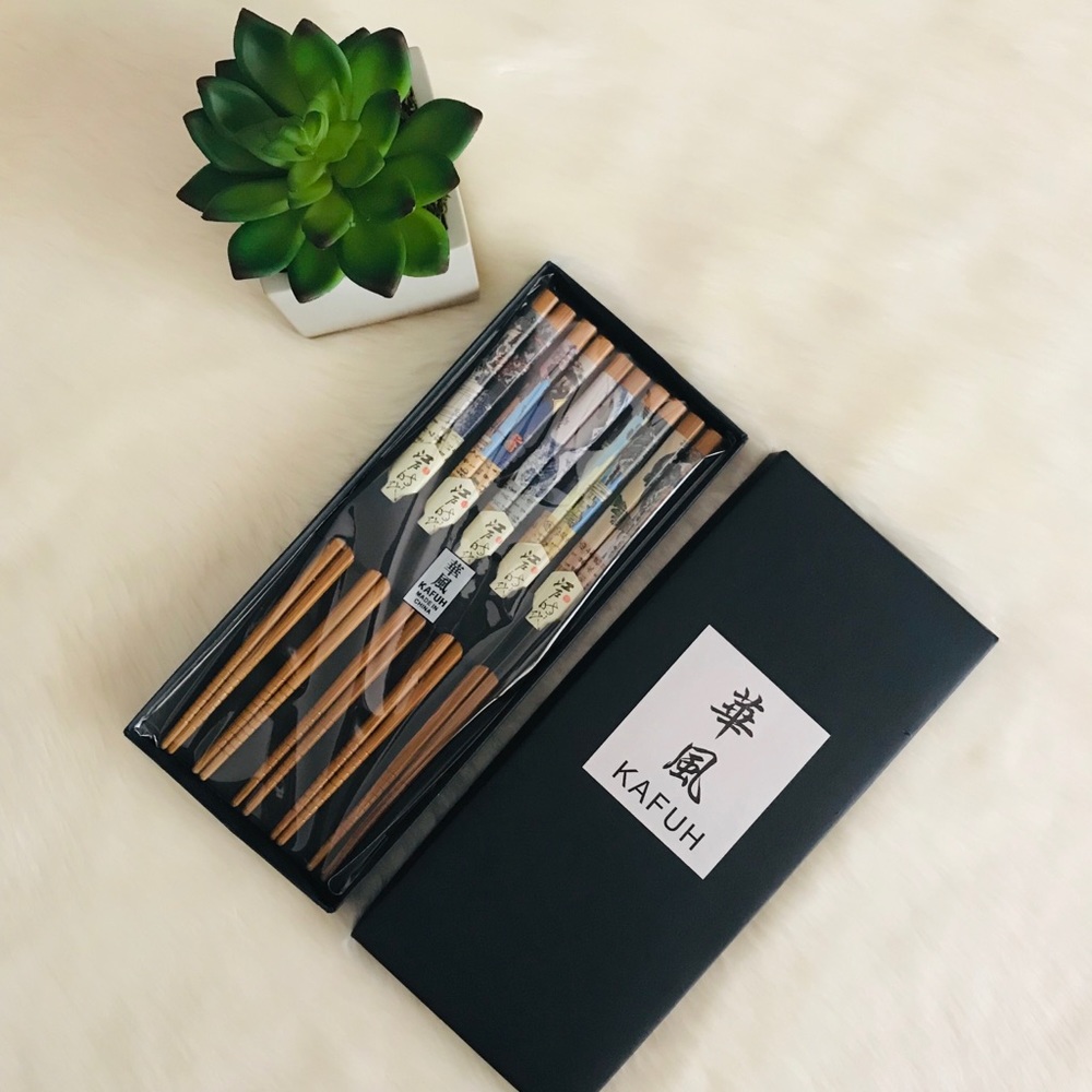 💕 NWOT Kafuh Chopsticks 🥢 5 pairs 💕